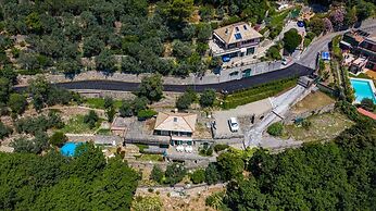 Villa With Pool in Recco Cinque Terr