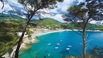Villa With Pool in Recco Cinque Terr