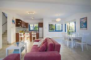 Beautiful Villa With Private Pool, Pernera Villa 1004