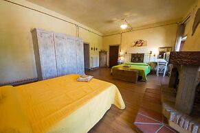 Fortress Apartment 46 People