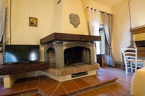 Fortress Apartment 46 People