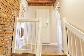 Elegant Panoramic Apartment