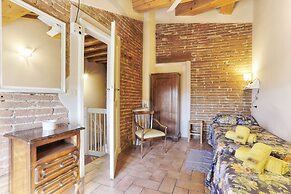 Elegant Panoramic Apartment