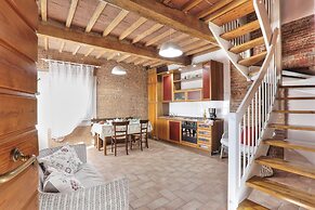 Elegant Panoramic Apartment