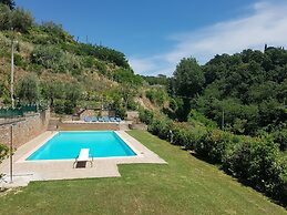 Elegant Panoramic Apartment