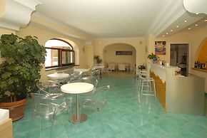 Room in B&B - Ischia With Breathtaking Views, Near Poseidon for 3