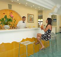 Room in B&B - Ischia With Breathtaking Views, Near Poseidon for 3