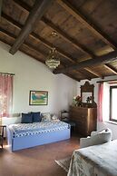 Apartment le Scalette a Relaxing Oasis Near Florence