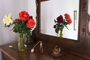 Apartment le Scalette a Relaxing Oasis Near Florence