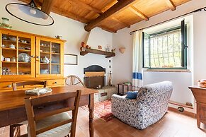 Apartment the Fireplace a Relax Oasis Near Florence