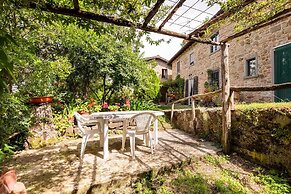 Apartment the Fireplace a Relax Oasis Near Florence