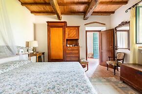 Apartment the Fireplace a Relax Oasis Near Florence