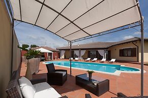 Villa Cometa - Living Fashion