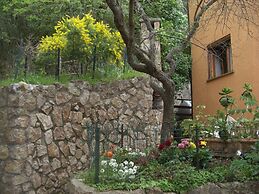 Holiday House for 9 Persons