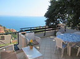 Holiday House for 9 Persons