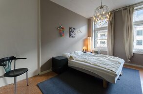 StayPlus Comfy 1BR Apt - Hip Area