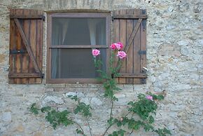 Silence and Relaxation for Families and Couples in the Countryside of