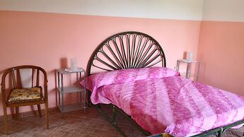 Room in Holiday House - Michelangelo House, Mono