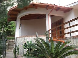 Villa Denise 100 Meters From the sea