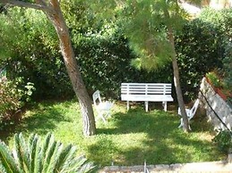 Villa Denise 100 Meters From the sea