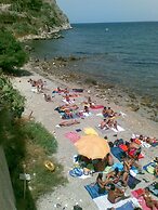 Villa Denise 100 Meters From the sea