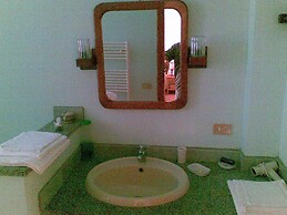 Villa Denise 100 Meters From the sea