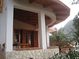 Villa Denise 100 Meters From the sea