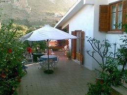 Villa Denise 100 Meters From the sea