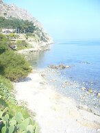 Villa Denise 100 Meters From the sea