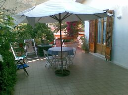 Villa Denise 100 Meters From the sea