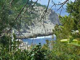 Villa Denise 100 Meters From the sea