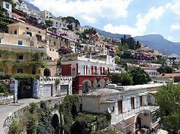 Siriana Open Space Penthouse