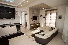 Siriana Open Space Penthouse