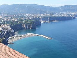 Siriana Open Space Penthouse