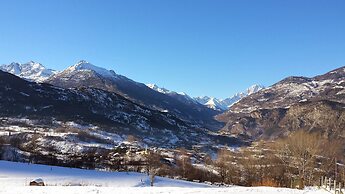 Villetta con Giardino e Panorama Incantevole