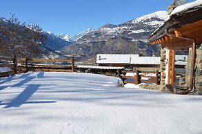 Villetta con Giardino e Panorama Incantevole