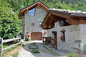 Villetta con Giardino e Panorama Incantevole