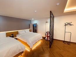 The Leeds Hotel