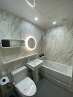 The Leeds Hotel