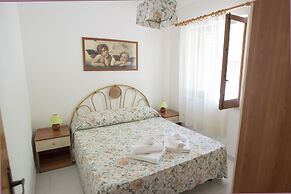 Two Room Apartment Near the Beach 1
