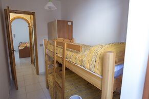 Holiday Home for 5 People, 200 Meters From the sea and Free Wi-fi