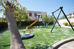 Holiday Home for 5 People, 200 Meters From the sea and Free Wi-fi