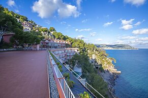 Cervo 319C With Shared Pool