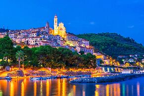 Cervo Piccolo Incanto With Parking