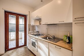 Ml Apartment - Ardesia Terrace Colosseo - 2bdr