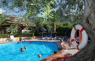 Spacious Apartment for 4 People in Residence