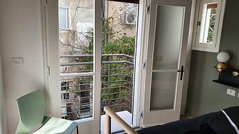 Design 2 Bdr Apartment - Habima TL60