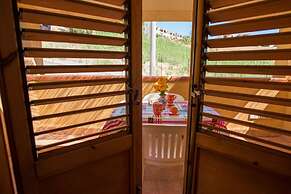 Case Vacanza Renella 3 Beds Balcony, Wifi, Self-catering, 200mt From t