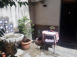 Casa Ròtre in the Historic Center of Palermo