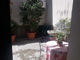 Casa Ròtre in the Historic Center of Palermo